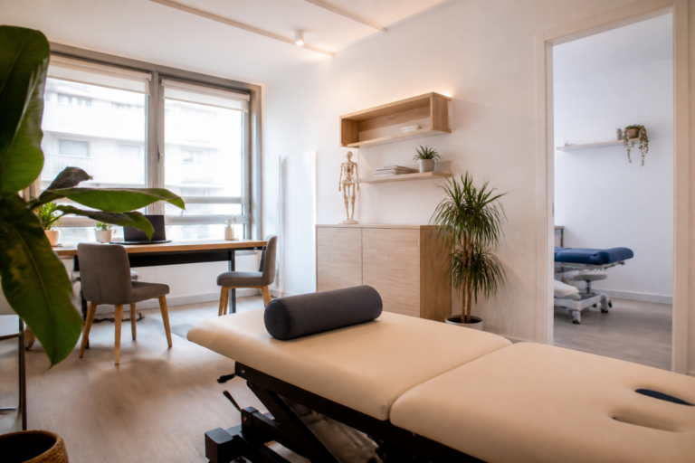 Cabinet d'ostéopathie lumineux et professionnel à Vitry
